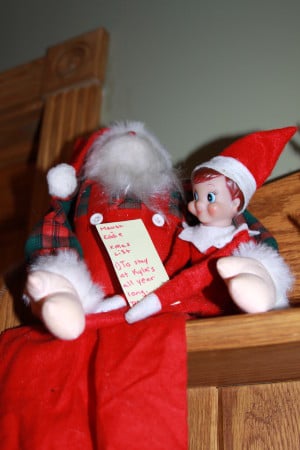 Here are 30 easy and fun Elf on the Shelf ideas for your elf to do after his LONG trip.  The look on your child's face will be priceless!