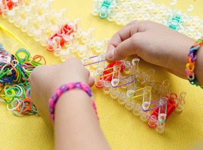 create a loom bracelet kit