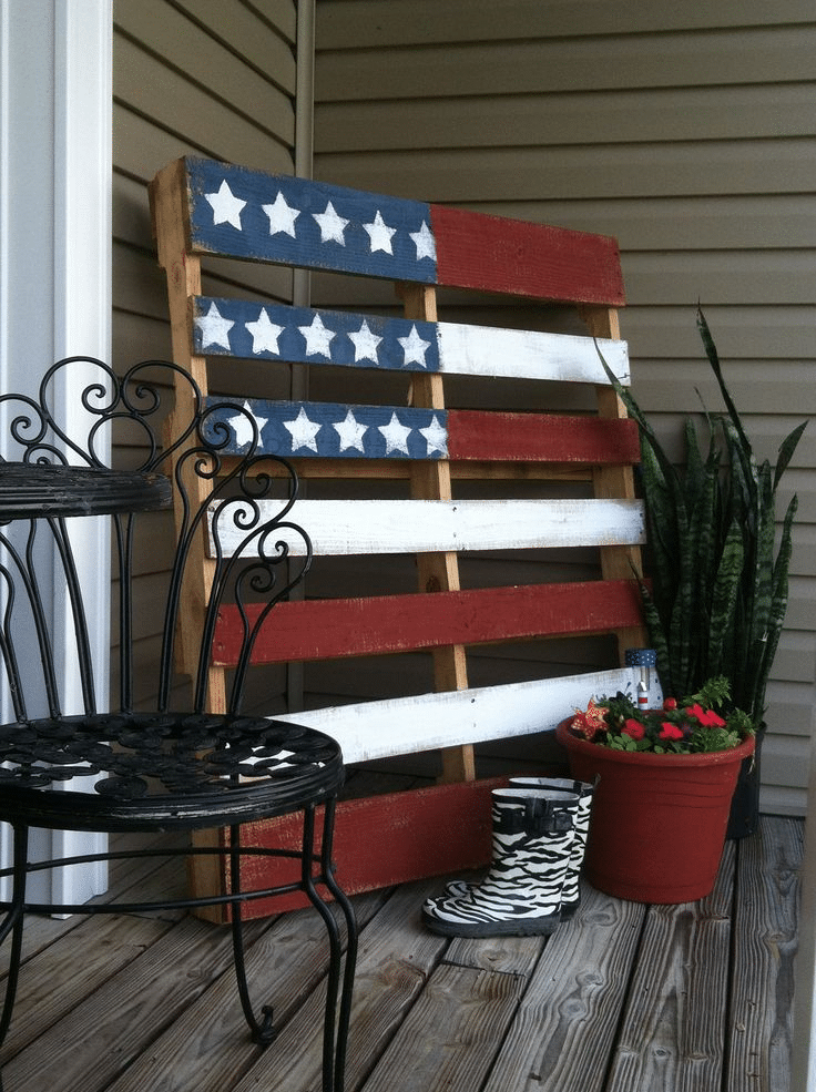 pallet American flag