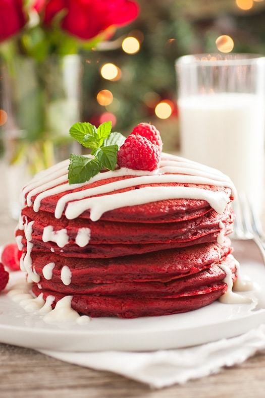 What are your Christmas morning traditions? Take a look at these super yummy Christmas morning breakfast ideas for some added fun!