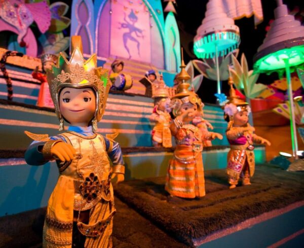 15 Fun Must-Do Vacation Activities at Disney World | Saving by Design