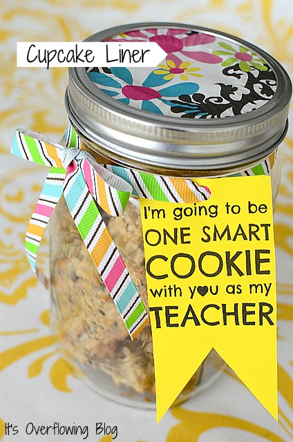 teacher gift - mason jar homemade cookie mix