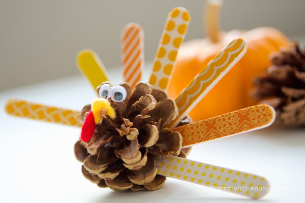 Best DIY Pine Cone Crafts & Decor For Fall and Thanksgiving - A