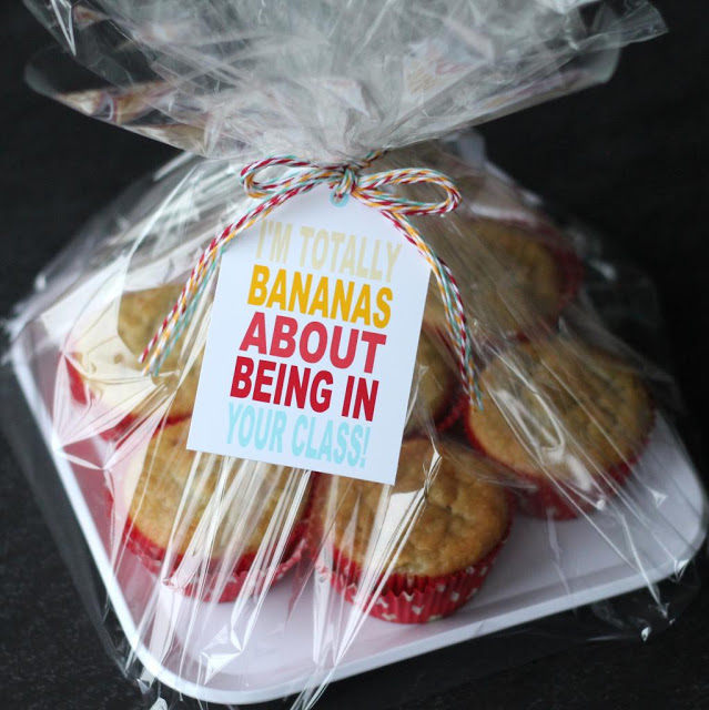 teacher gift - banana muffins