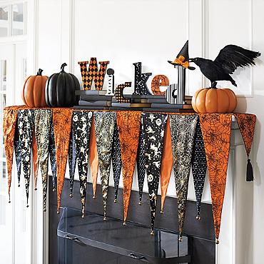 These Halloween fireplace mantels will inspire you to create a perfectly decorated seasonal fireplace in your home...I'm sure it's going to be SPOOKtacular!