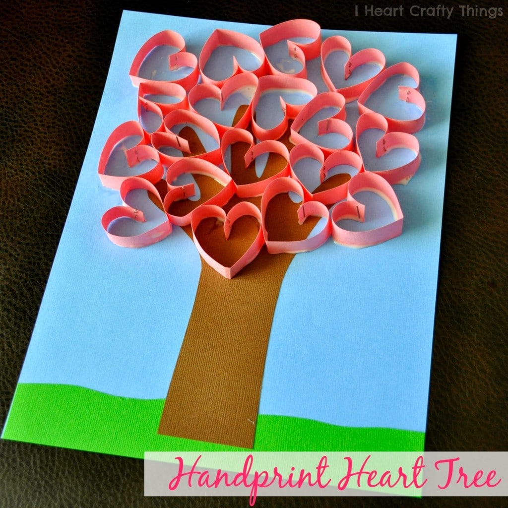 Need a fun DIY Valentine's Day craft to do with the kids? These Valentine's Day crafts for kids are perfect for all ages!