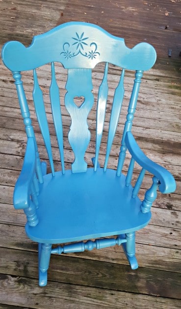 Nursery Rocking Chair Makeover - Spray Paint It for Less Than $10!