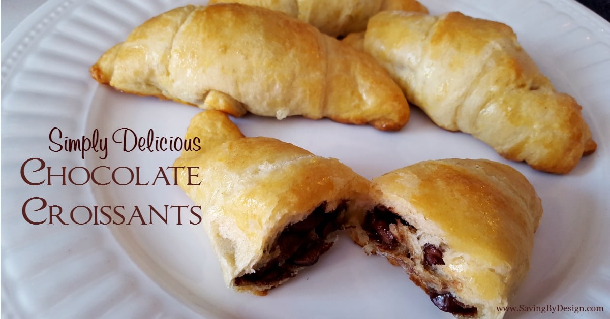 You only need three ingredients for these quick and easy chocolate croissants! Your inner chocoholic will be delighted!